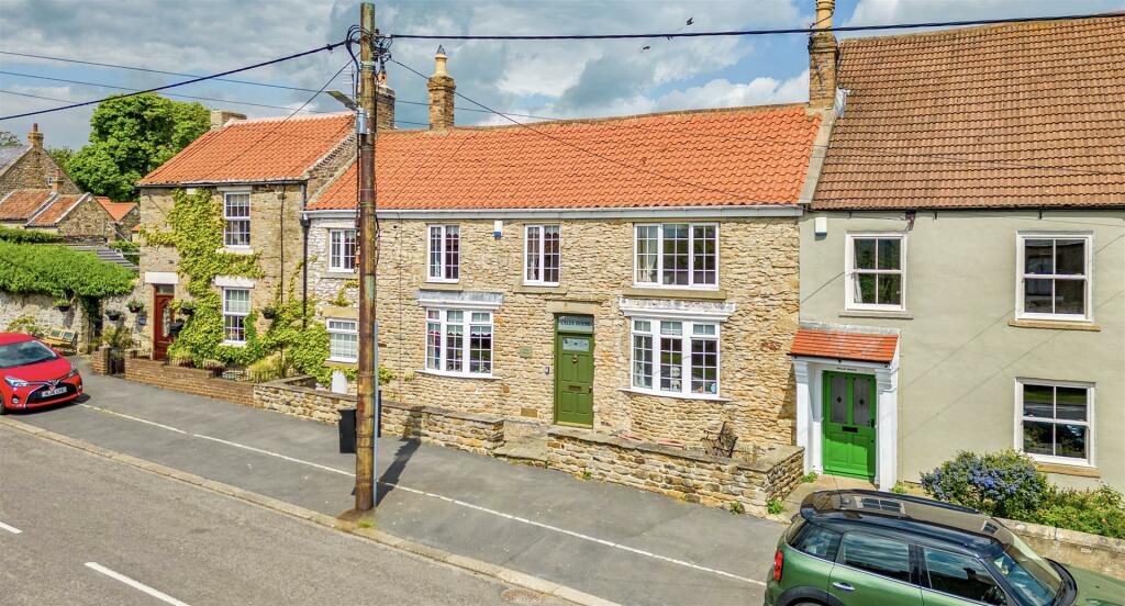 4 bedroom terraced house for sale in Calva House, Hamsterley, DL13