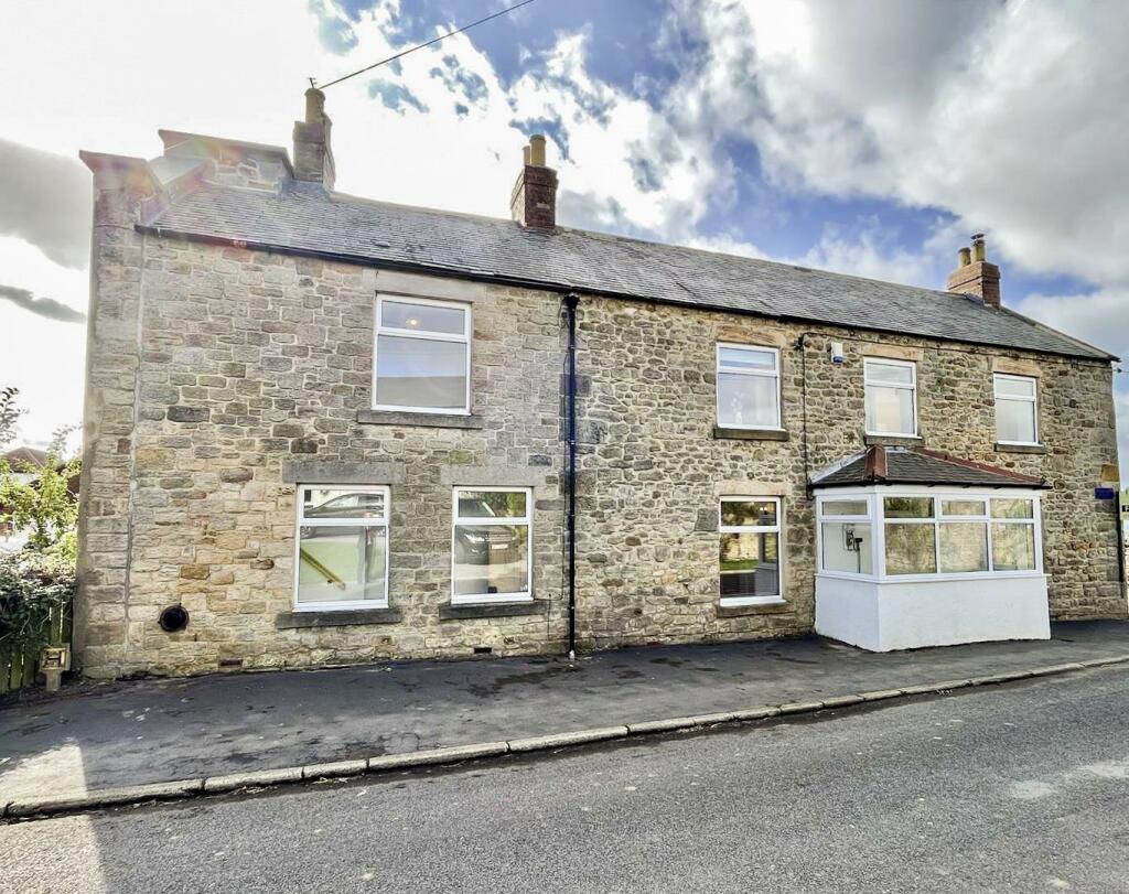 4 bedroom detached house for sale in West Farm Steadings, Westerton, DL14