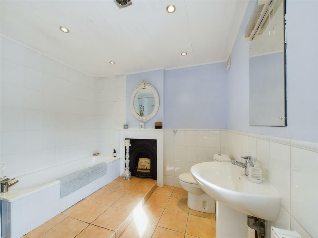 Additional property image - School View, Whorlton