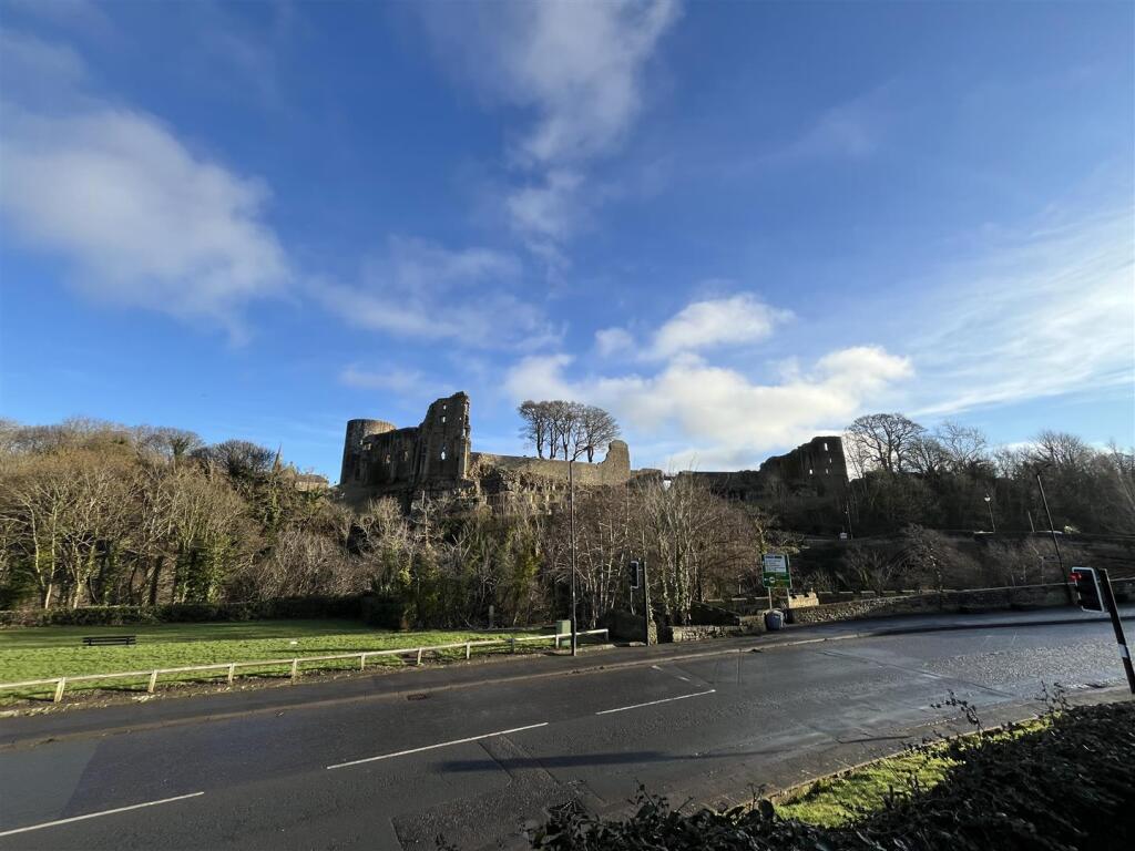 Additional property image - 19 Market Place, Barnard Castle