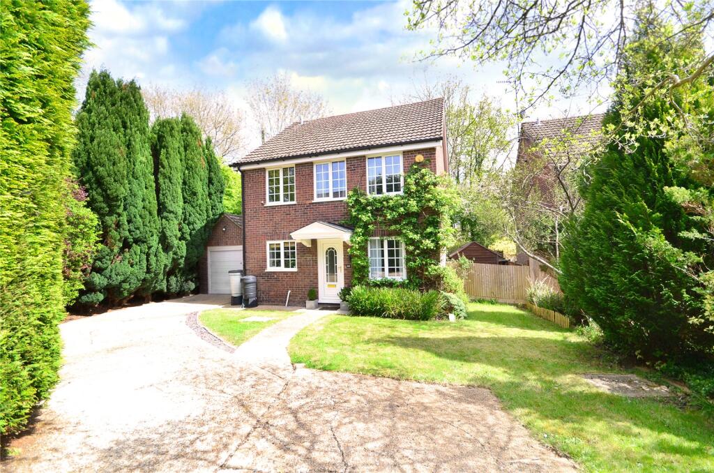 Main image of property: Farm Close, East Grinstead, West Sussex, RH19