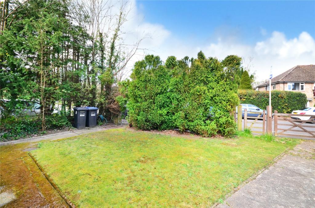 4 bedroom detached house for sale in Windmill Lane, East Grinstead