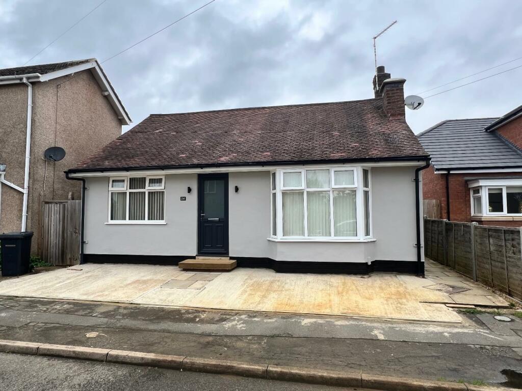 2 bedroom detached bungalow for sale in Underwood Road, Rothwell