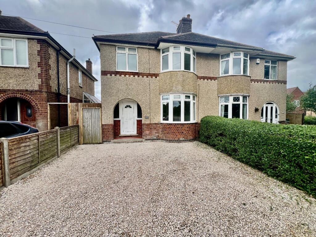 3 bedroom semi-detached house
