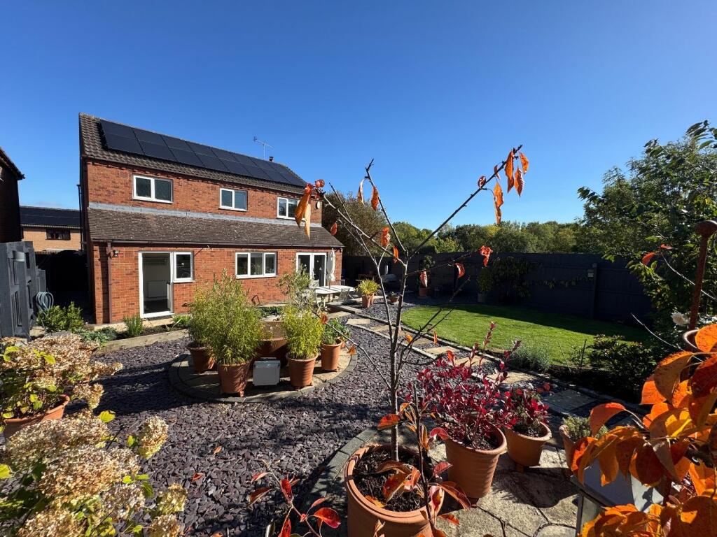 Main image of property: OUTSTANDING - NO CHAIN - Meissen Avenue, Desborough, Kettering