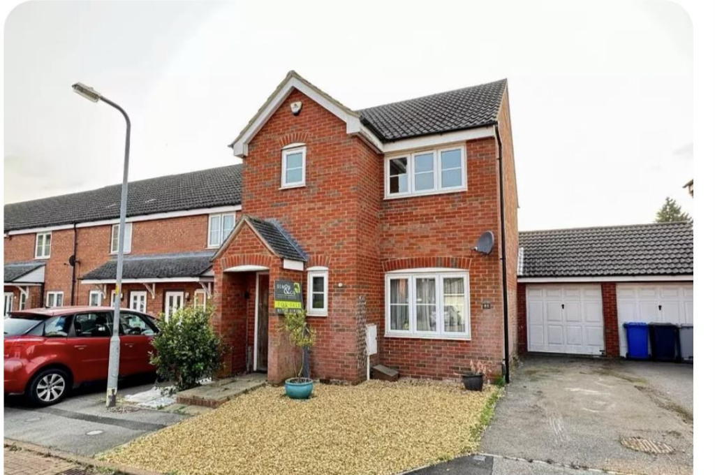Main image of property: NO FEES - NO CHAIN Scott Avenue, Rothwell, Kettering