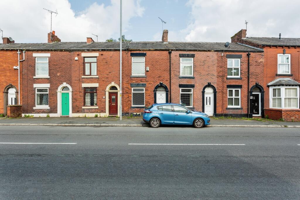 2 bedroom terraced house for sale in Rochdale Road, Royton, Oldham