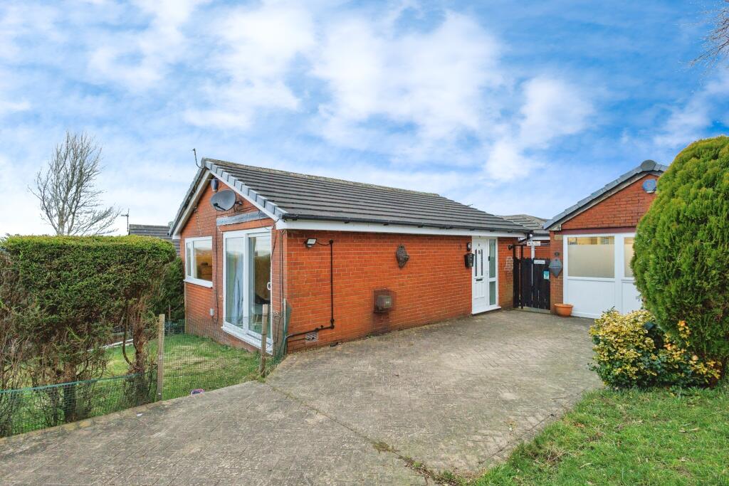 3 bedroom bungalow for sale in Staveley Close, Shaw, Oldham, Greater
