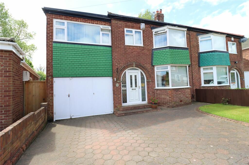 4 bedroom semidetached house for sale in Killingworth Drive, Sunderland, Tyne and Wear, SR4