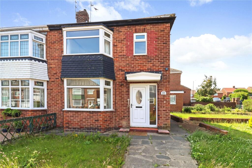 3 bedroom semi-detached house
