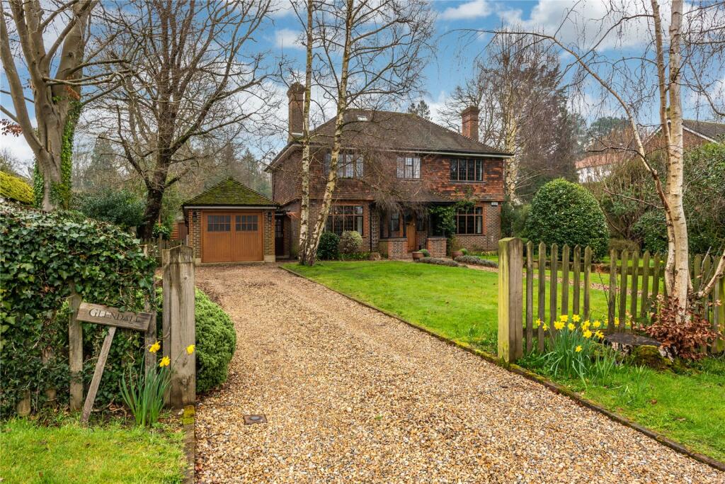 5 bedroom detached house for sale in Deepdene Park Road, Dorking