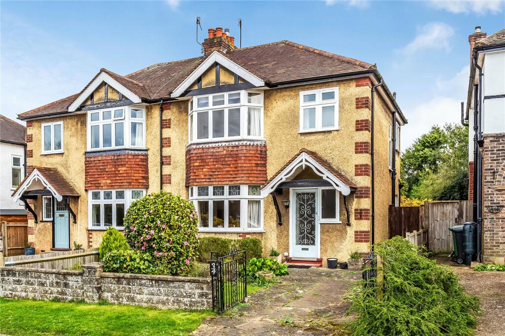 3 bedroom semidetached house for sale in Deepdene Vale, Dorking
