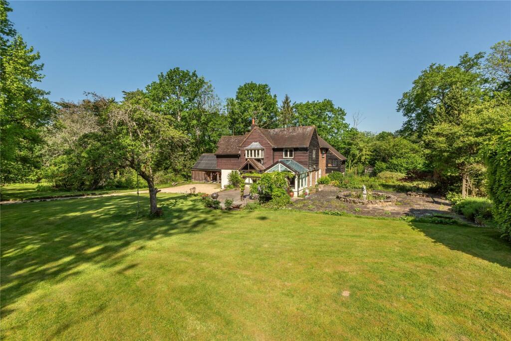 4 bedroom detached house for sale in Weare Street, Ockley, Dorking