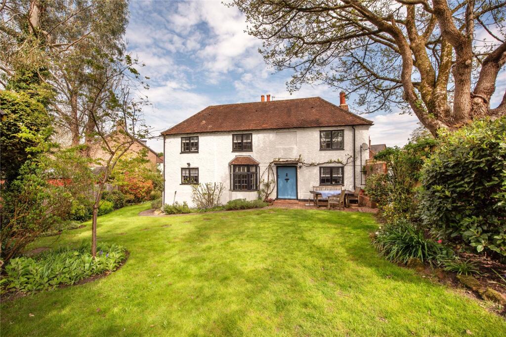 Main image of property: London Road, Dorking, Surrey, RH4