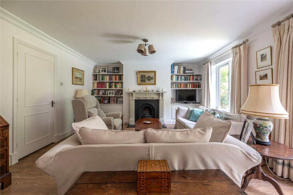 Main image of property: Middle Green, Brockham, Betchworth, Surrey, RH3