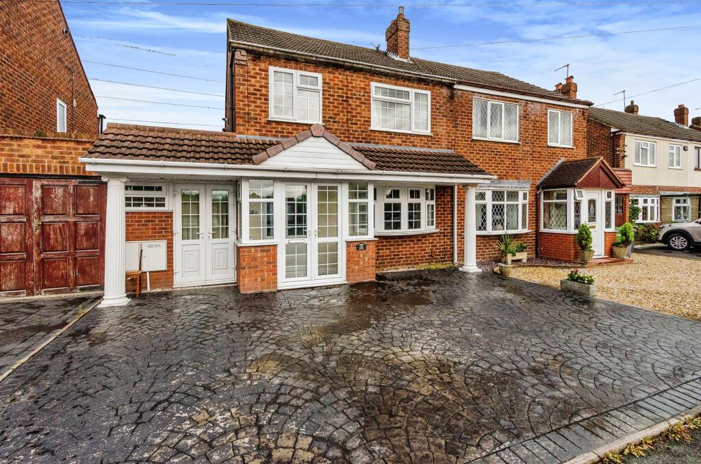 3 bedroom semidetached house for sale in Springhill Road