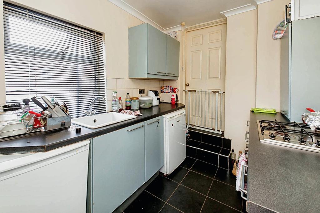 3 bedroom end of terrace house for sale in Ravensworth Road, Dunston
