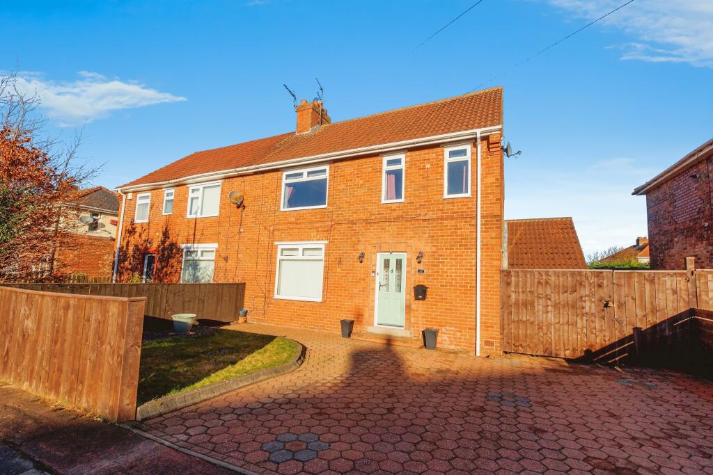 4 bedroom semidetached house for sale in Coronation Road, Sunniside