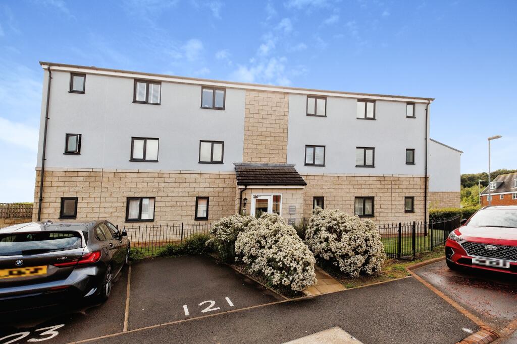 2 bedroom flat for sale in Derwent Water Drive, BlaydononTyne, NE21