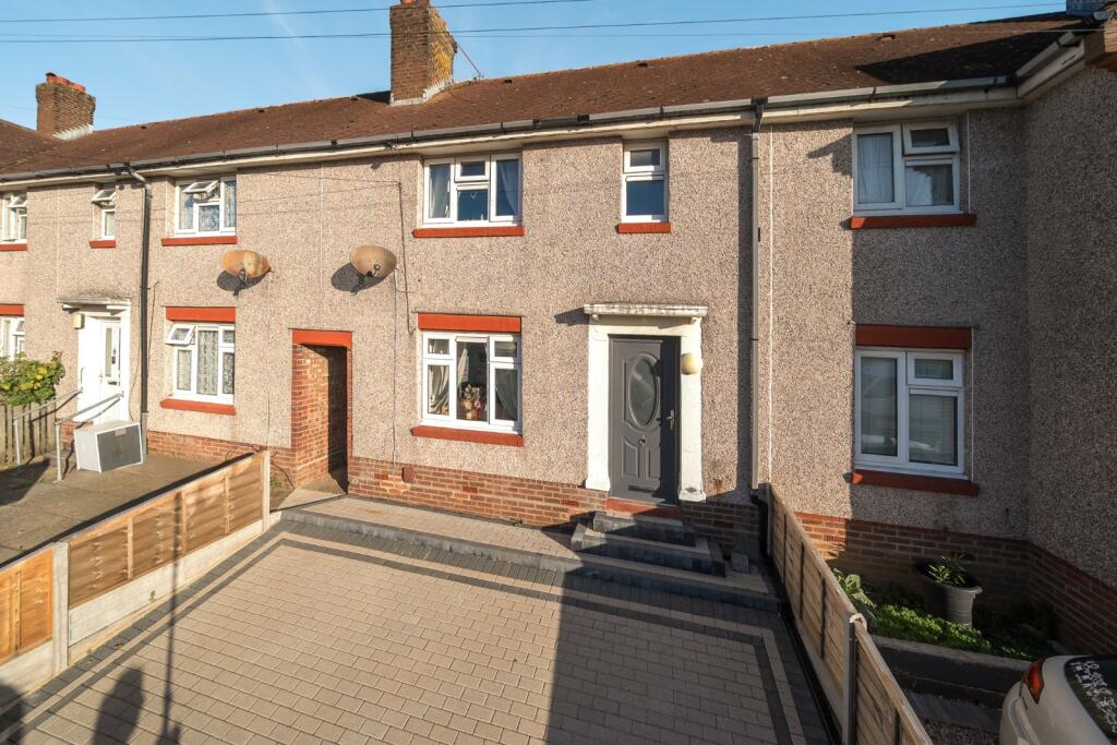 Main image of property: Clacton Road, Portsmouth, Hampshire, PO6