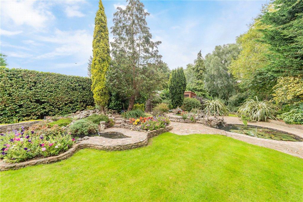 3 bedroom detached house for sale in Colemans Moor Road, Woodley