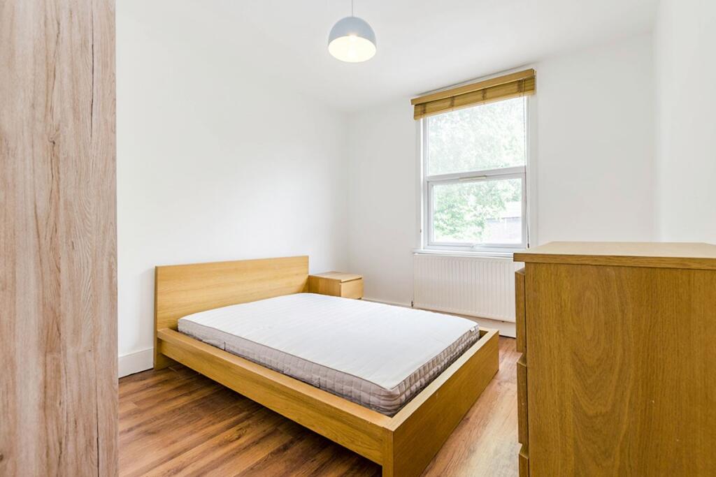 Main image of property: Searles Road, London, SE1