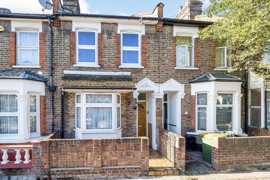 2 bedroom terraced house for sale in Humberstone Road, London, E13