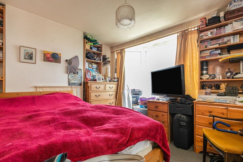 3 bedroom terraced house for sale in Winchelsea Road, Rye, East Sussex, TN31