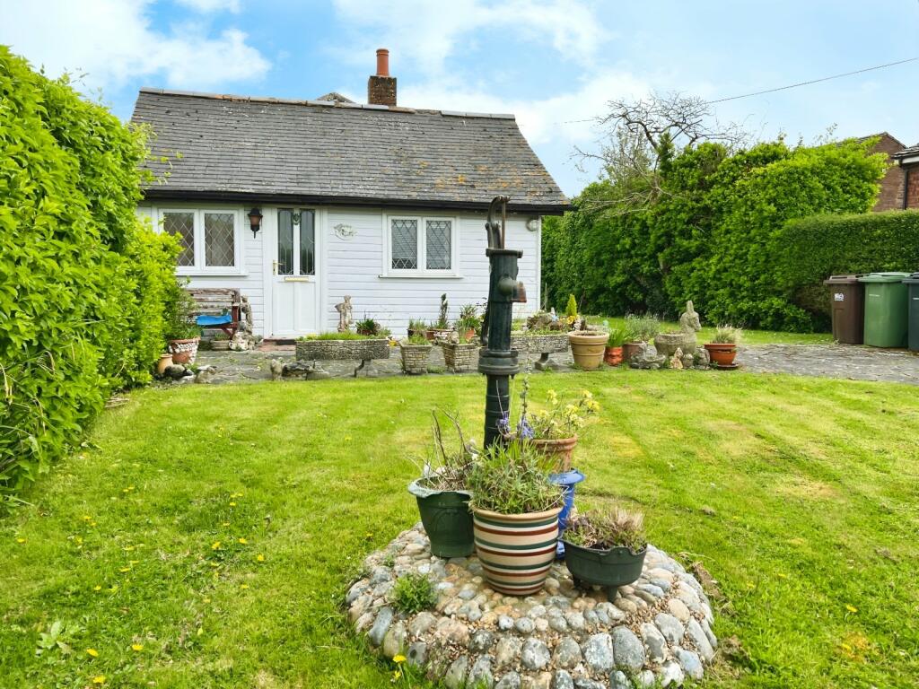 2 bedroom bungalow for sale in Sea Road, Winchelsea Beach, Winchelsea