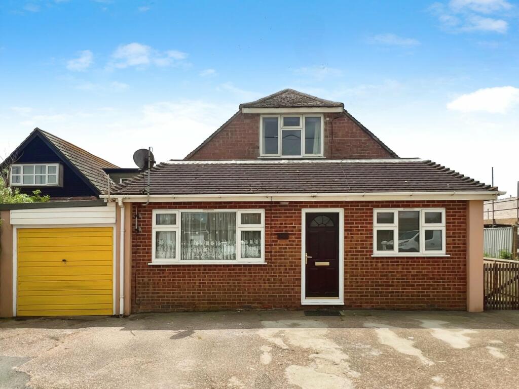 4 bedroom detached house for sale in Lydd Road, Camber, Rye, East