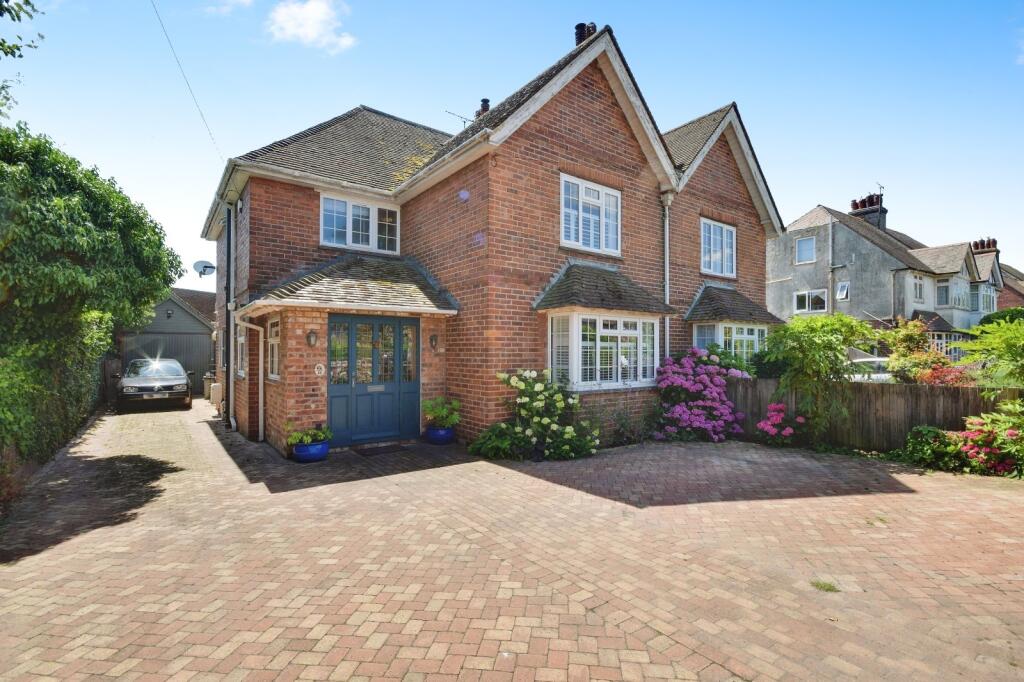 Main image of property: New Road, Rye, East Sussex, TN31
