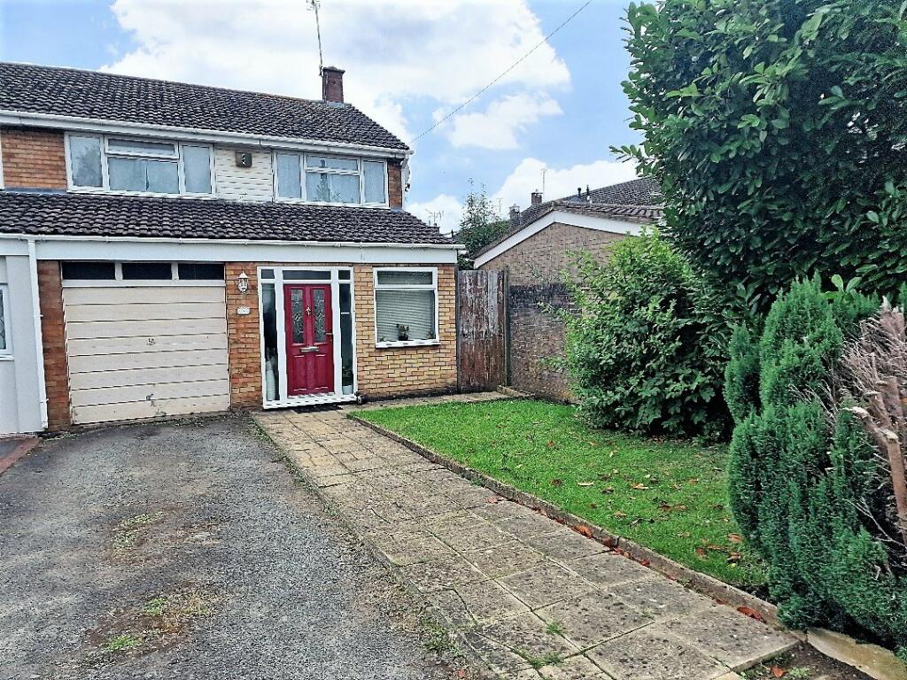 3 bedroom end of terrace house for sale in Maple Avenue, Exhall