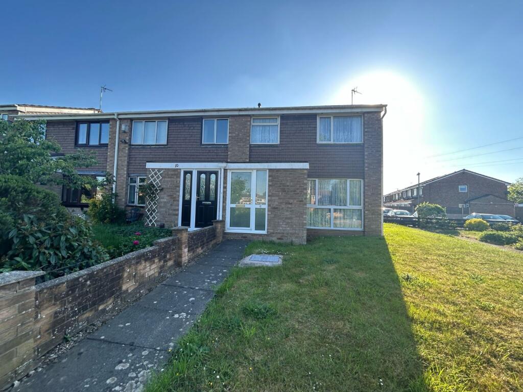 Main image of property: Glenwood Gardens, Bedworth, Warwickshire, CV12