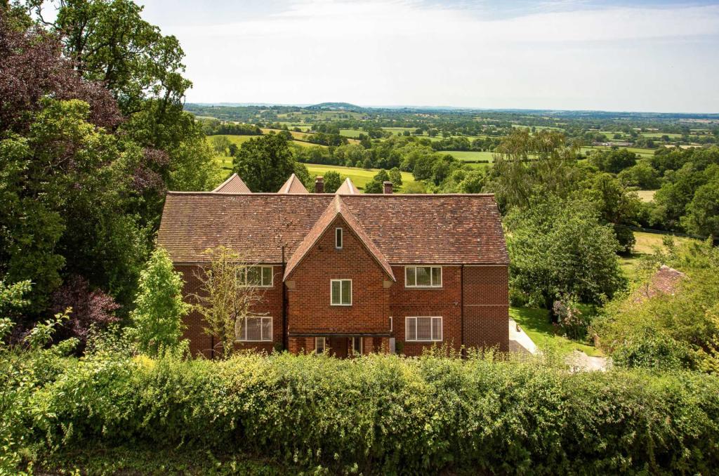 4 bedroom country house for sale in Underhill, East Knoyle, SP3