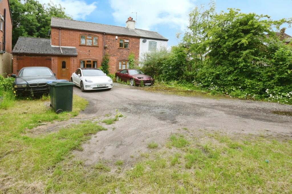 3 bedroom semidetached house for sale in Road South, Keresley