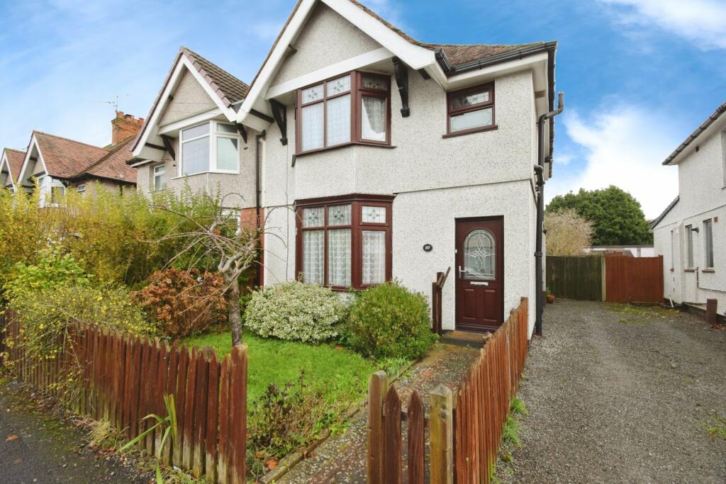 Main image of property: Binley Avenue, Binley, Coventry, West Midlands, CV3