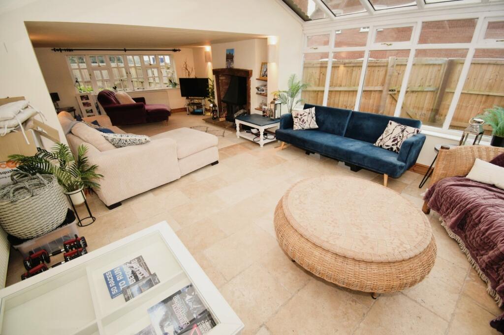 Additional property image - Back Lane, Birdingbury, Warwickshire, CV23
