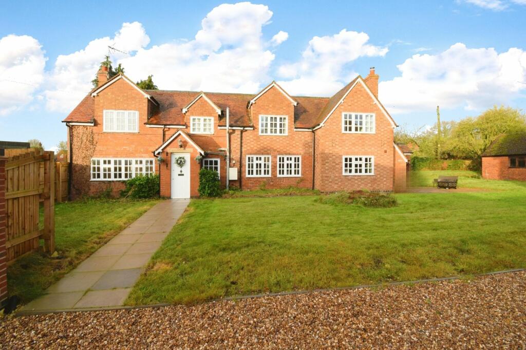 Additional property image - Back Lane, Birdingbury, Warwickshire, CV23
