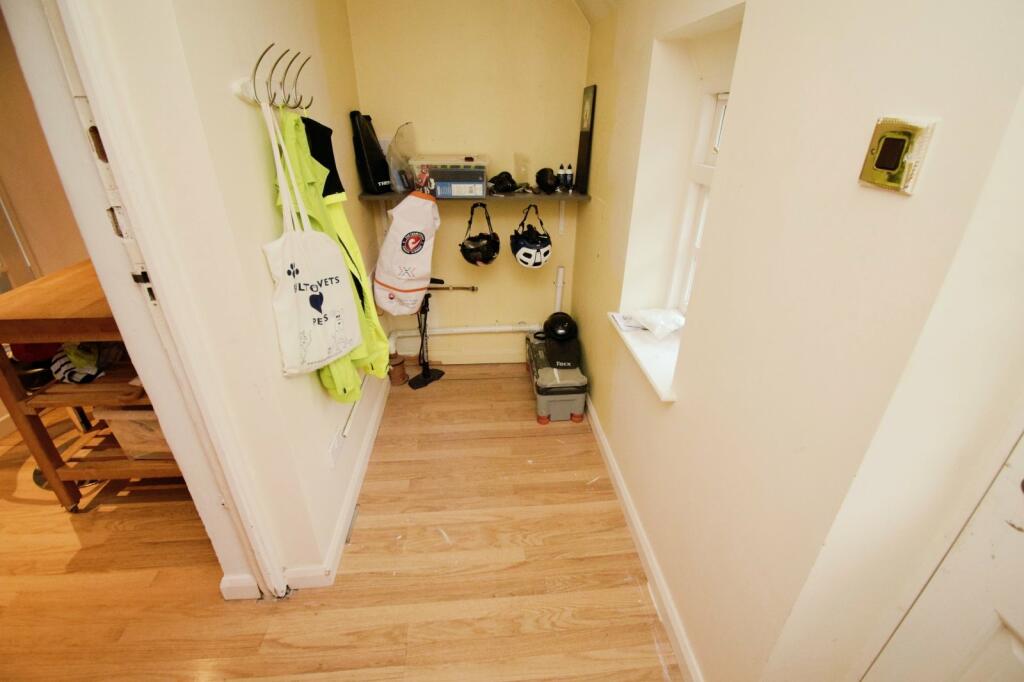 Additional property image - Back Lane, Birdingbury, Warwickshire, CV23