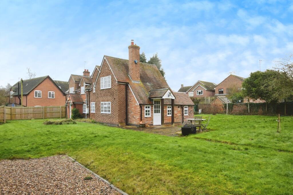 Additional property image - Back Lane, Birdingbury, Warwickshire, CV23
