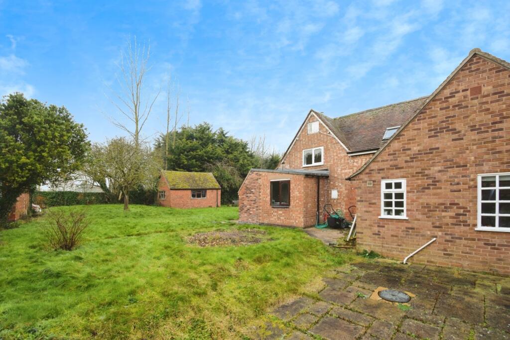 Additional property image - Back Lane, Birdingbury, Warwickshire, CV23