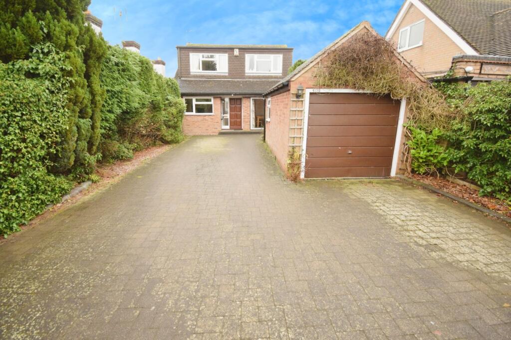 Main image of property: Upper Eastern Green Lane, Eastern Green, Coventry, CV5