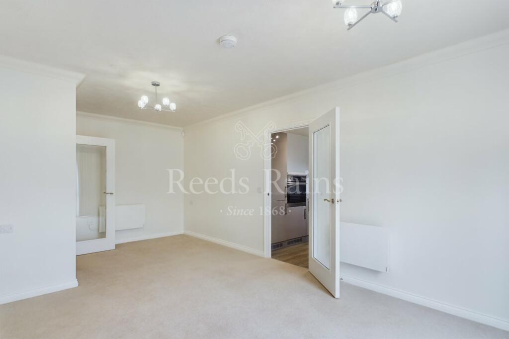Additional property image - Birchwood Park Avenue, Swanley, Kent, BR8
