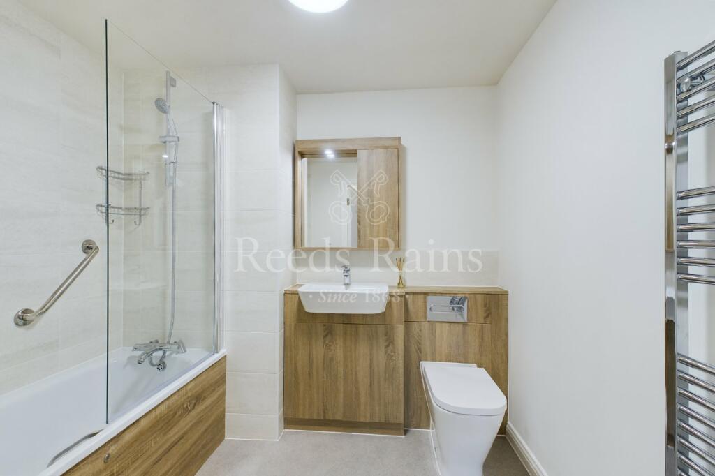 Additional property image - Birchwood Park Avenue, Swanley, Kent, BR8