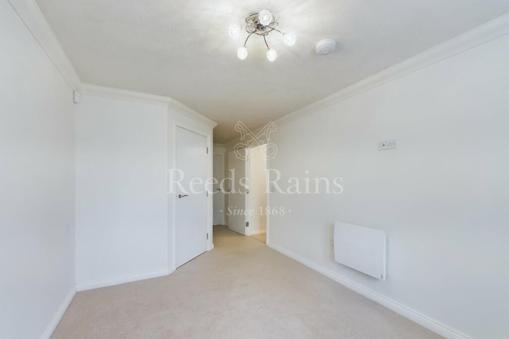 Additional property image - Birchwood Park Avenue, Swanley, Kent, BR8