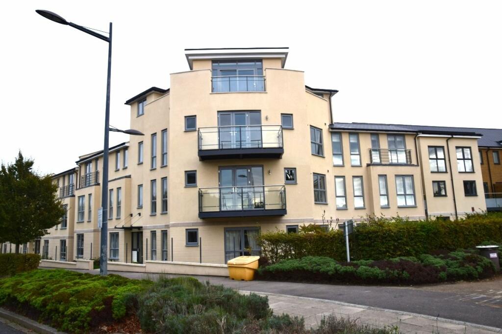 2 bedroom apartment for sale in Springhead Parkway, Northfleet