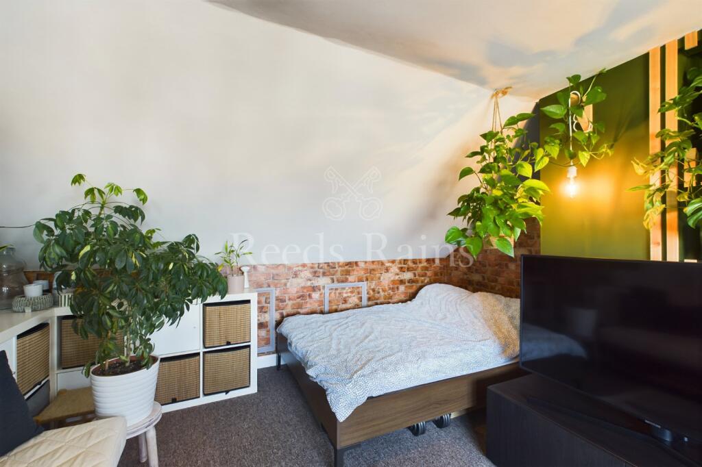 Additional property image - Nelson Road, West Dartford, Kent, DA1