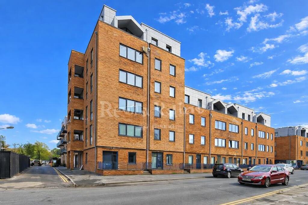 Main image of property: Vauxhall Place, Dartford, Kent, DA1