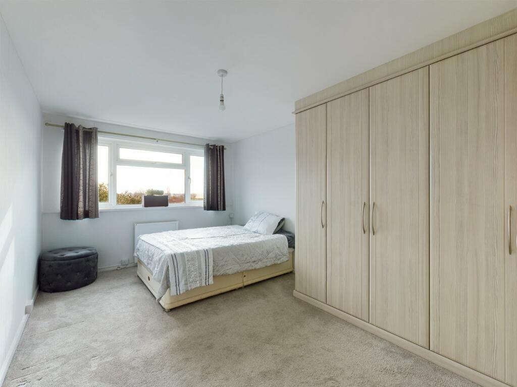 2 bedroom apartment for sale in Salthouse Road, Clevedon, North