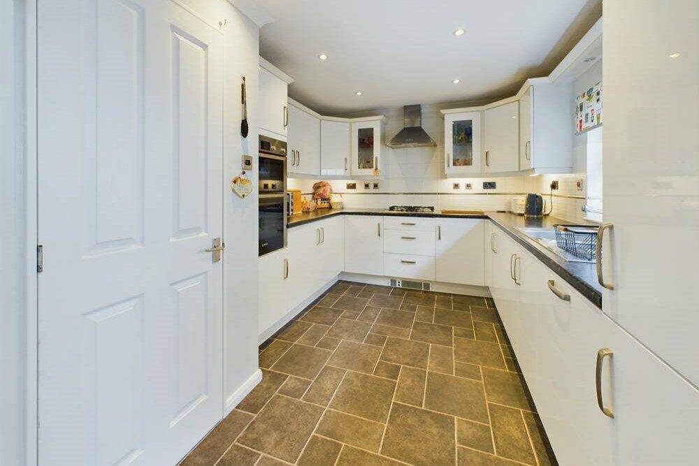 Additional property image - Kingfisher Way, Walton Bay, Clevedon, North Somerset, BS21